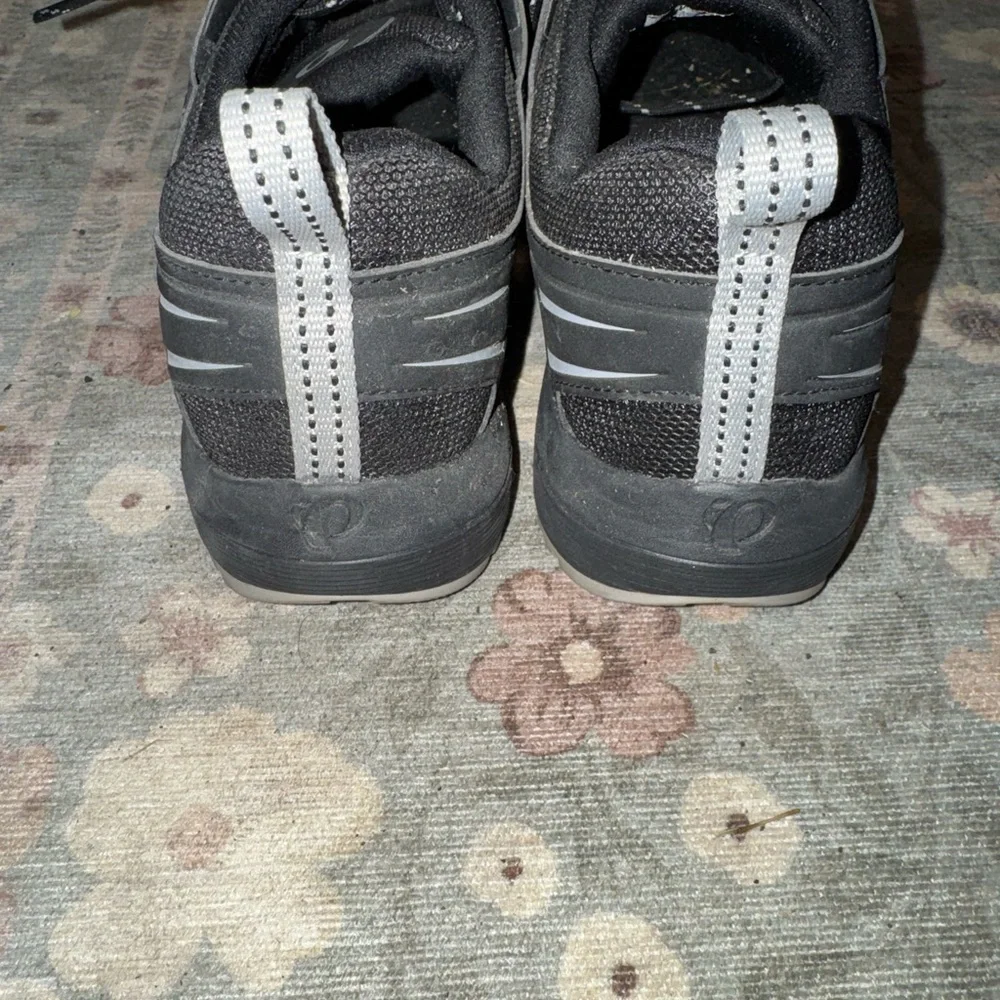 Pearl Izumi Men's Black Cycling Biking Shoes Clip In